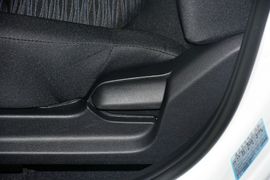 2014款现代瑞奕1.4L手动GLX