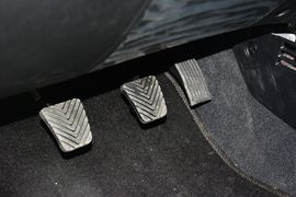 2014款现代瑞奕1.4L手动GLX
