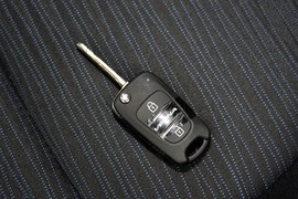 2014款现代瑞奕1.4L手动GLX