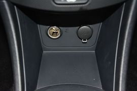 2014款现代瑞奕1.4L手动GLX