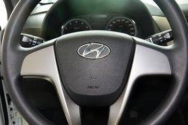 2014款现代瑞奕1.4L手动GLX
