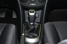 2014款现代瑞奕1.4L手动GLX