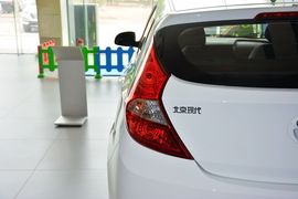 2014款现代瑞奕1.4L手动GLX