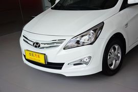 2014款现代瑞奕1.4L手动GLX
