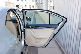 2015款斯柯达明锐1.6L手动逸俊版