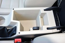 2015款斯柯达明锐1.6L手动逸俊版