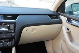 2015款斯柯达明锐1.6L手动逸俊版