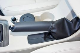 2015款斯柯达明锐1.6L手动逸俊版