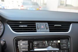 2015款斯柯达明锐1.6L手动逸俊版