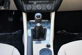 2015款斯柯达明锐1.6L手动逸俊版