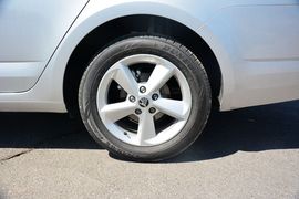 2015款斯柯达明锐1.6L手动逸俊版