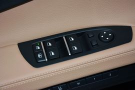 2014款宝马740Li