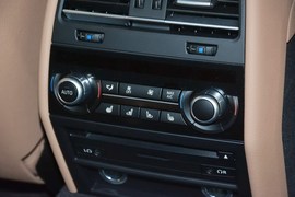 2014款宝马740Li