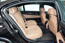 2014款宝马740Li