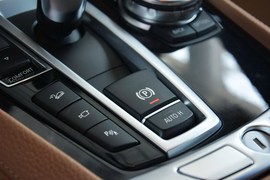 2014款宝马740Li