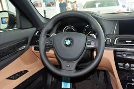 2014款宝马740Li