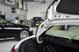 2014款丰田威驰1.5L自动智臻版