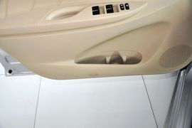 2014款丰田威驰1.5L自动智臻版
