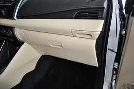 2014款丰田威驰1.5L自动智臻版