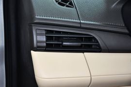 2014款丰田威驰1.5L自动智臻版