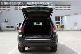 Jeep大切诺基3.0TD柴油舒享导航版实拍