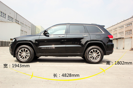 Jeep大切诺基3.0TD柴油舒享导航版实拍