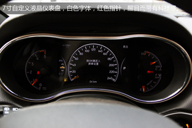 Jeep大切诺基3.0TD柴油舒享导航版实拍