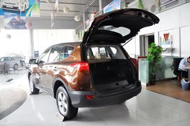 2013款丰田RAV4