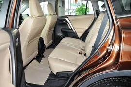2013款丰田RAV4