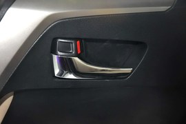 2013款丰田RAV4