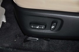 2013款丰田RAV4