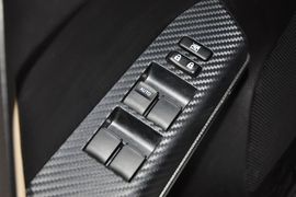 2013款丰田RAV4