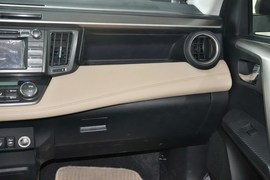 2013款丰田RAV4