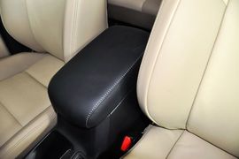 2013款丰田RAV4