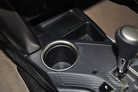 2013款丰田RAV4