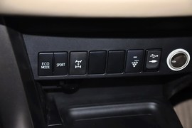 2013款丰田RAV4
