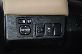 2013款丰田RAV4