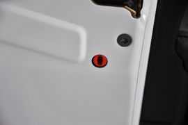 2013款标致307两厢1.6L手自一体舒适版