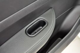 2013款标致307两厢1.6L手自一体舒适版