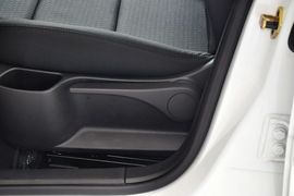 2013款标致307两厢1.6L手自一体舒适版