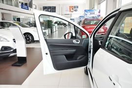 2013款标致307两厢1.6L手自一体舒适版