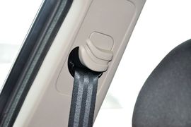 2013款标致307两厢1.6L手自一体舒适版