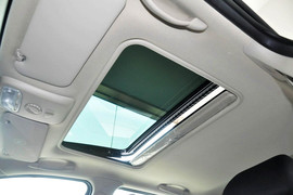 2013款标致307两厢1.6L手自一体舒适版