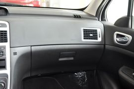 2013款标致307两厢1.6L手自一体舒适版