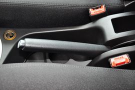 2013款标致307两厢1.6L手自一体舒适版