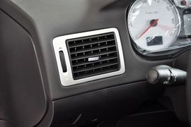 2013款标致307两厢1.6L手自一体舒适版