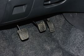 2014款吉利金刚1.5L手动精英型