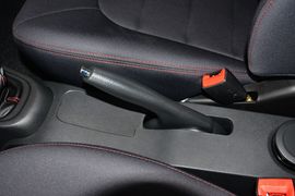 2014款吉利金刚1.5L手动精英型