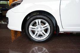 2014款吉利金刚1.5L手动精英型