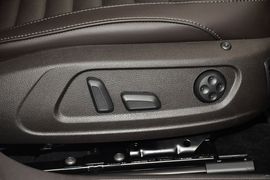 2012款大众迈腾旅行轿车2.0TSI